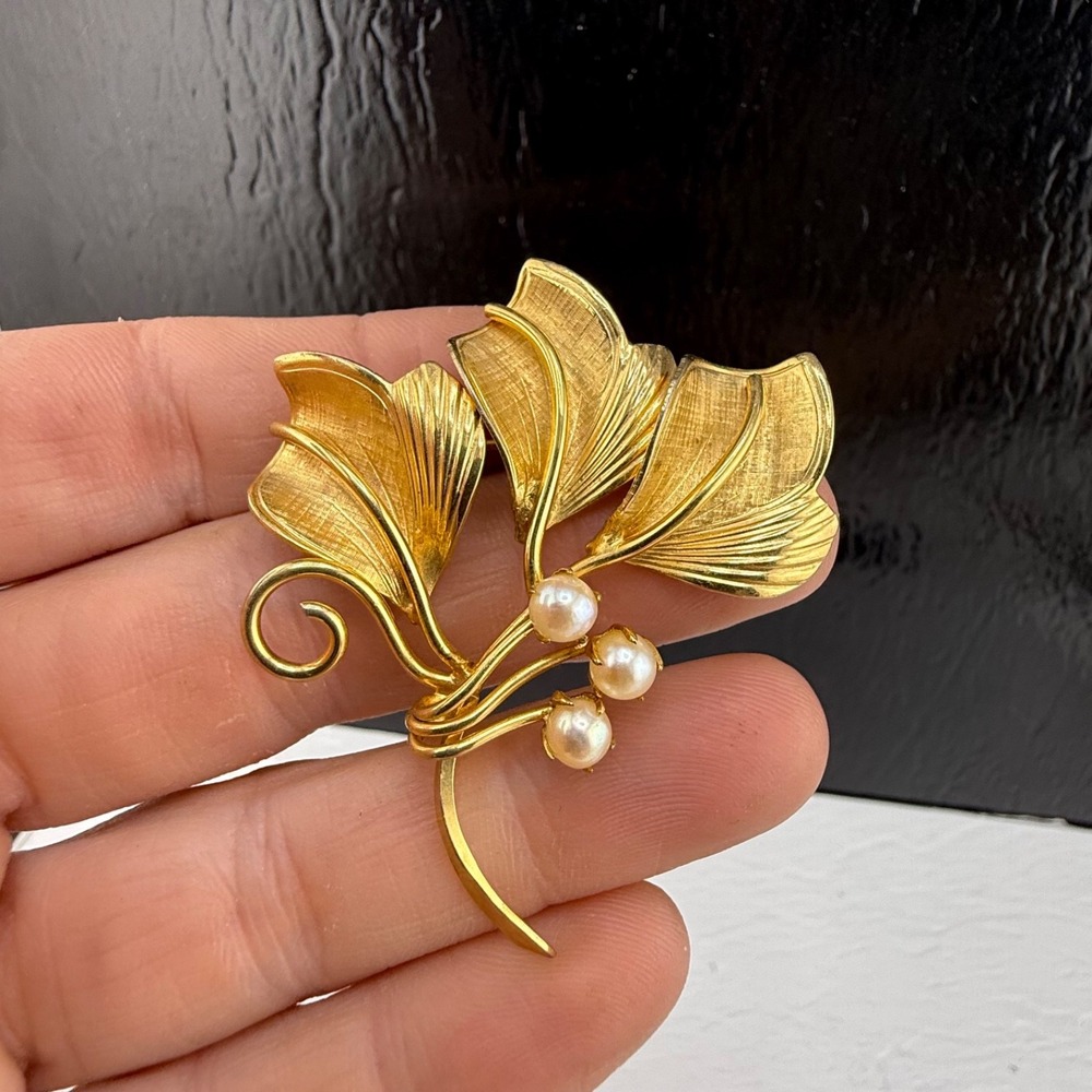 Vintage Gold Filled Brooch Flower Leaf Imitation Pearl Signed Turining